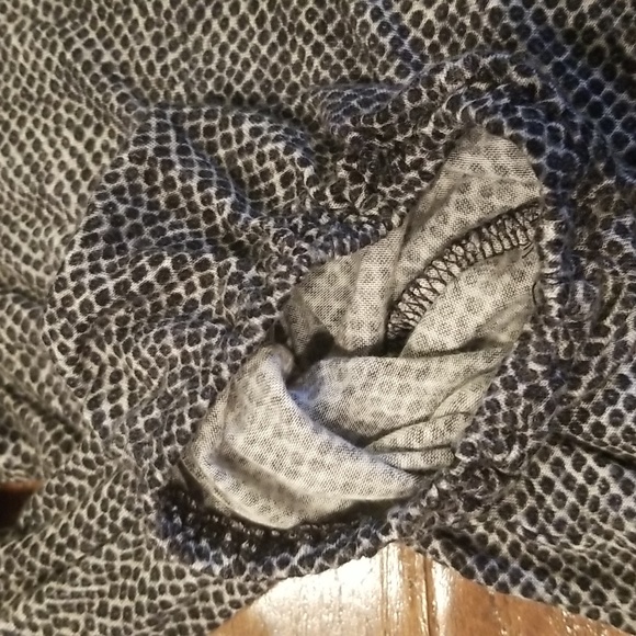 Michael Michael Kors  Black and Gray 3/4 Sleeve Top - Picture 6 of 8